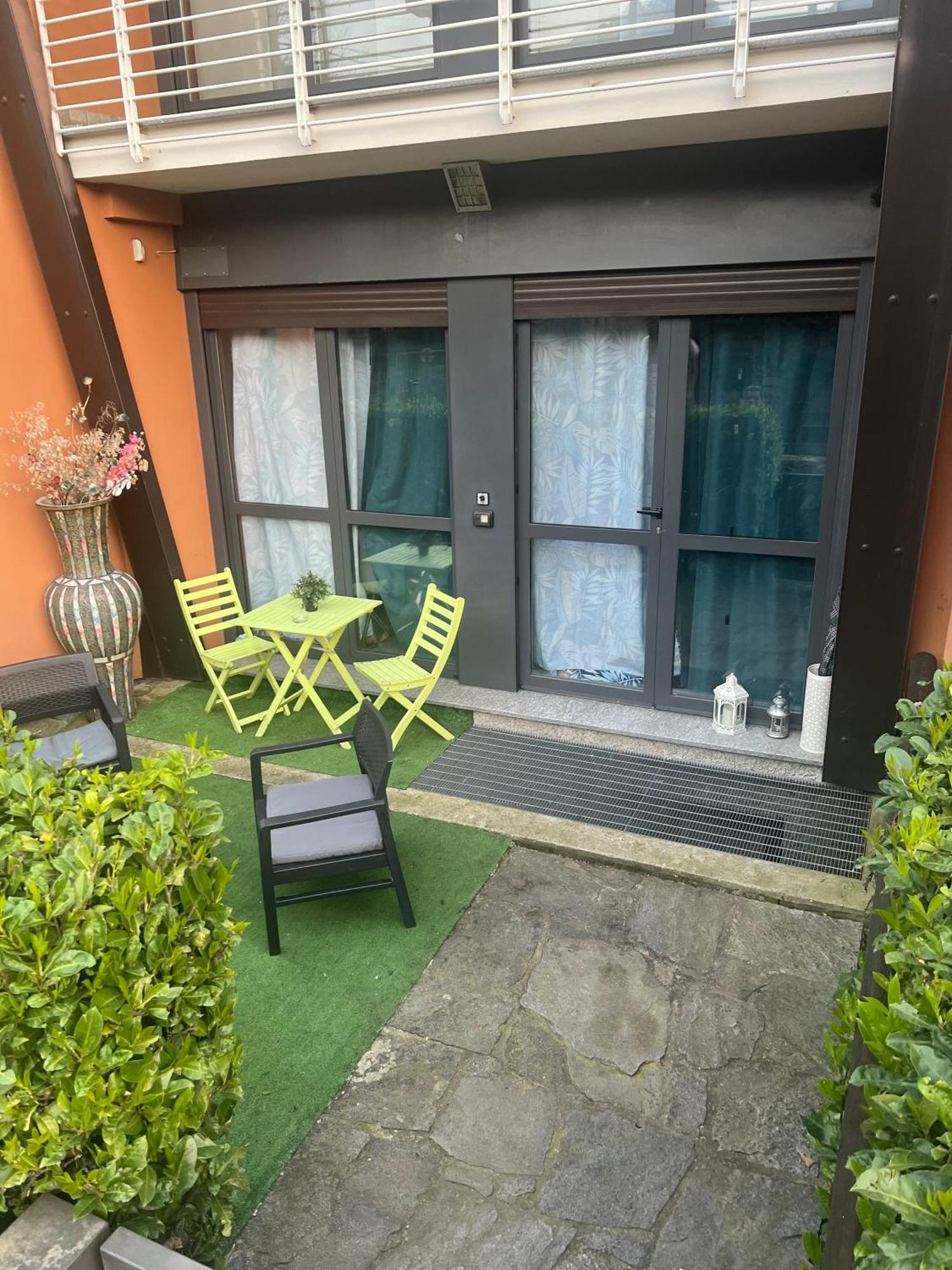B&B Resilienza - Camera Privata Con Bagno Lecco Exterior photo